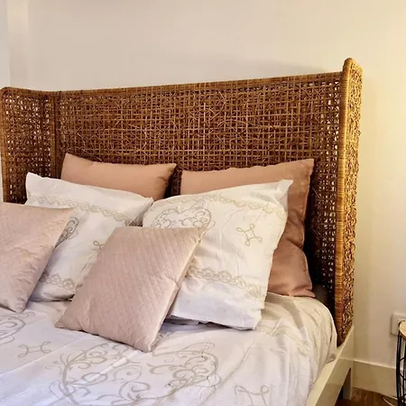 - Le Sweet Cosy アパート